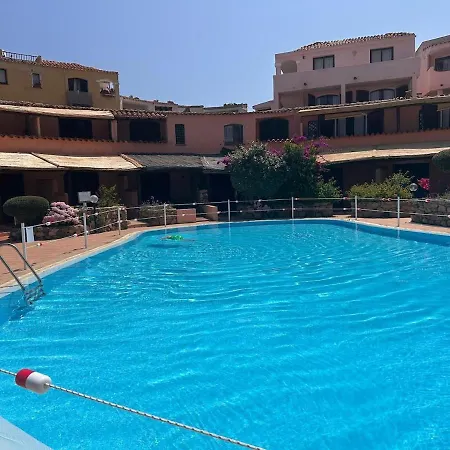 Charming Casa In Capo Ferro Pool And Ocean Views アパート ポルト・チェルボ